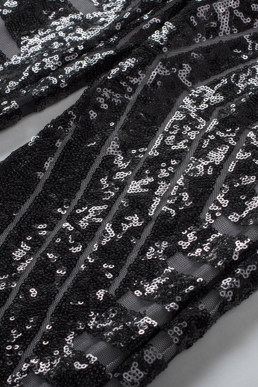 Black Sequin Wide Leg Pants

Insanely gorgeous sequins on mesh in an Art Deco pattern
Super flattering cut giving you legs for days fitting snugly to the knee with a wide flare
Stunning sequiBottomsDalilly Designs BoutiqueBlack Sequin Wide Leg Pants