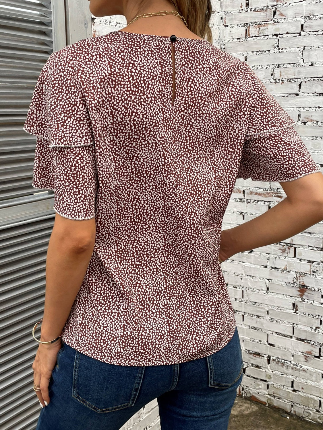 Printed Round Neck Short Sleeve Blouse
Features: Ruffled
Sheer: Opaque
Stretch: No stretch
Material composition: 100% polyester
Care instructions: Machine wash cold. Tumble dry low.
Imported


Size
US
ToDalilly Designs BoutiquePrinted Round Neck Short Sleeve Blouse