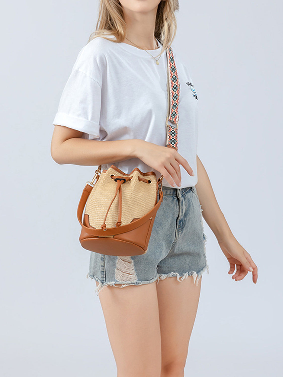 Straw Braided Adjustable Strap Bucket Bag
Bag size: Medium
Material: PU leather, Polyester, Straw
Imported

Product measurements:
One Size: Length 6.9 in, Width 5.1 in, Height 8.7 in, Weight 12.3 oz

Shoes & Bags/HandbagsDalilly Designs BoutiqueStraw Braided Adjustable Strap Bucket Bag