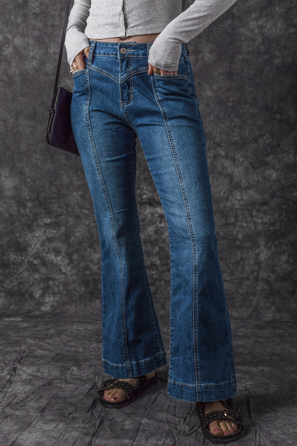 Blue High Waist Seam Stitching Pocket Flare Jeans


		Brighten up your wardrobe with our High Waist Seam Stitching Pocket Flare Jeans
	
	
		The high waistline is designed to visually elongate your legs
	
	
BottomsDalilly Designs BoutiqueBlue High Waist Seam Stitching Pocket Flare Jeans