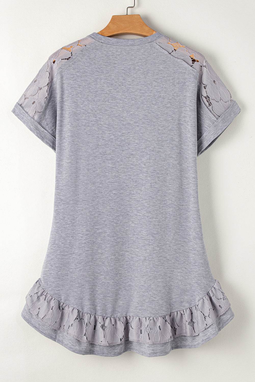 Light Grey Lace Floral Patchwork Ruffled T-shirt Dress

 (1) Size Chart (CM)



Sizes 



Bust
 



Hem_Width
 



Sleeve_Length
 



Length
 





Relax
 



Relax
 



Relax
 



Back
 





S
 



96
 



202
 



3DressesDalilly Designs BoutiqueLight Grey Lace Floral Patchwork Ruffled