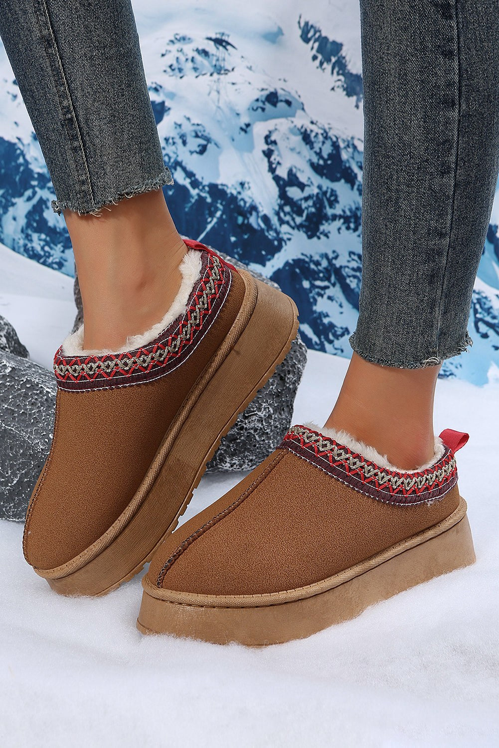 Chestnut Suede Contrast Print Plush Lined Snow Boots


		Step into comfort and style with its round-toe design and slip-on style
	
	
		Keep your feet warm during winter with the thermal plush-lined design
	
	
Shoes & BagsDalilly Designs BoutiqueChestnut Suede Contrast Print Plush Lined Snow Boots