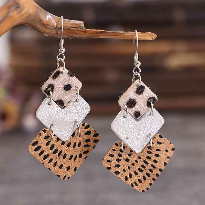 Alloy Drop Earrings
Material: Alloy
Care instructions: Avoid wearing during exercise, as sweat will react with the jewelry to produce silver chloride and copper sulfide, which causes tAccessoriesDalilly Designs BoutiqueAlloy Drop Earrings