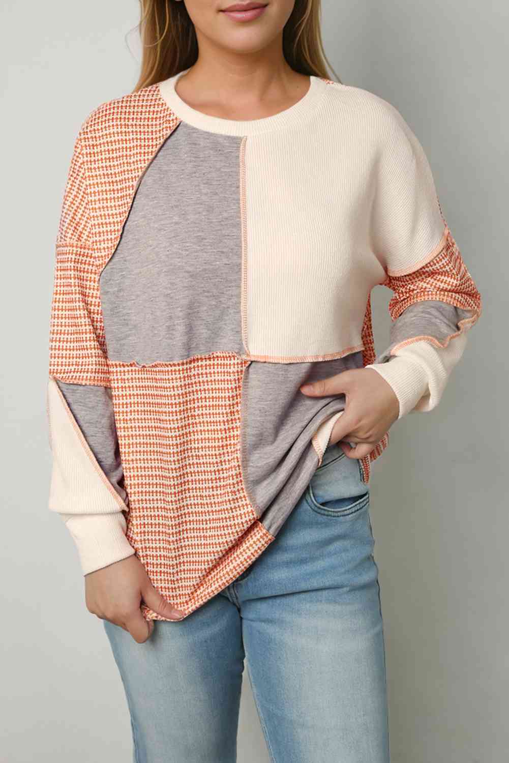 Color Block Exposed Seam Sweatshirt
Features: Basic style
Sheer: Opaque
Stretch: Moderate stretch
Material composition: 85% polyester, 15% elastane
Care instructions: Machine wash cold. Tumble dry lowTopsDalilly Designs BoutiqueColor Block Exposed Seam Sweatshirt