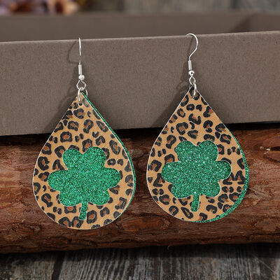 Leopard Hollowed Leather Teardrop Earrings
Pieces: 1-piece
Material: Iron, leather
Care instructions:
1. Use a soft cloth to wipe. After each wear, you can use a soft cloth to wipe.2. Avoid contact with wateAccessoriesDalilly Designs BoutiqueLeopard Hollowed Leather Teardrop Earrings