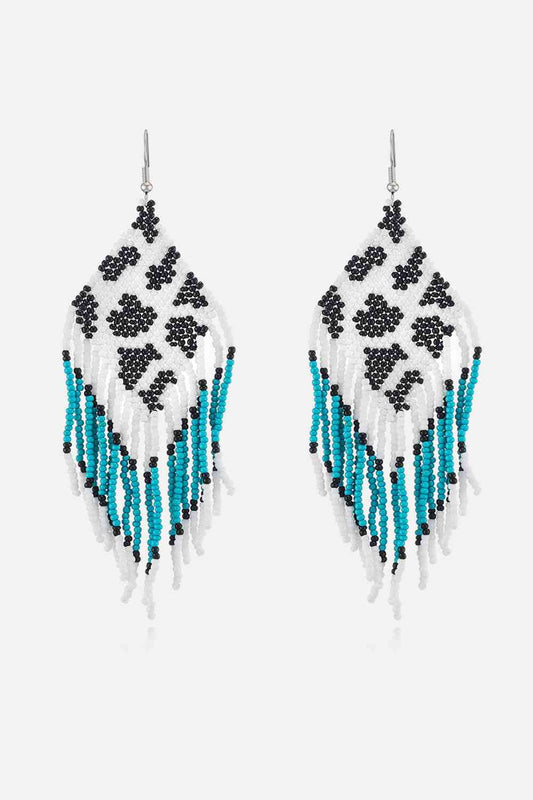 Beaded Dangle Earrings
Material: Bead
Care instructions:
1. Use a soft cloth to wipe. After each wear, you can use a soft cloth to wipe.2. Avoid contact with water, as prolonged exposure AccessoriesDalilly Designs BoutiqueBeaded Dangle Earrings