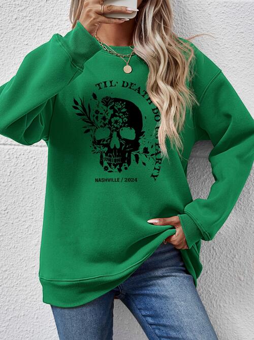 Graphic Round Neck Dropped Shoulder Sweatshirt
Features: Basic style
Sheer: Opaque
Stretch: No stretch
Material composition: 100% polyester
Care instructions: Machine wash cold. Tumble dry low.
Imported
Product TopsDalilly Designs BoutiqueGraphic Round Neck Dropped Shoulder Sweatshirt