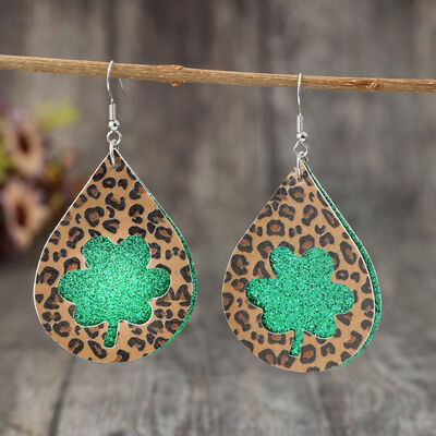 Leopard Hollowed Leather Teardrop Earrings
Pieces: 1-piece
Material: Iron, leather
Care instructions:
1. Use a soft cloth to wipe. After each wear, you can use a soft cloth to wipe.2. Avoid contact with wateAccessoriesDalilly Designs BoutiqueLeopard Hollowed Leather Teardrop Earrings