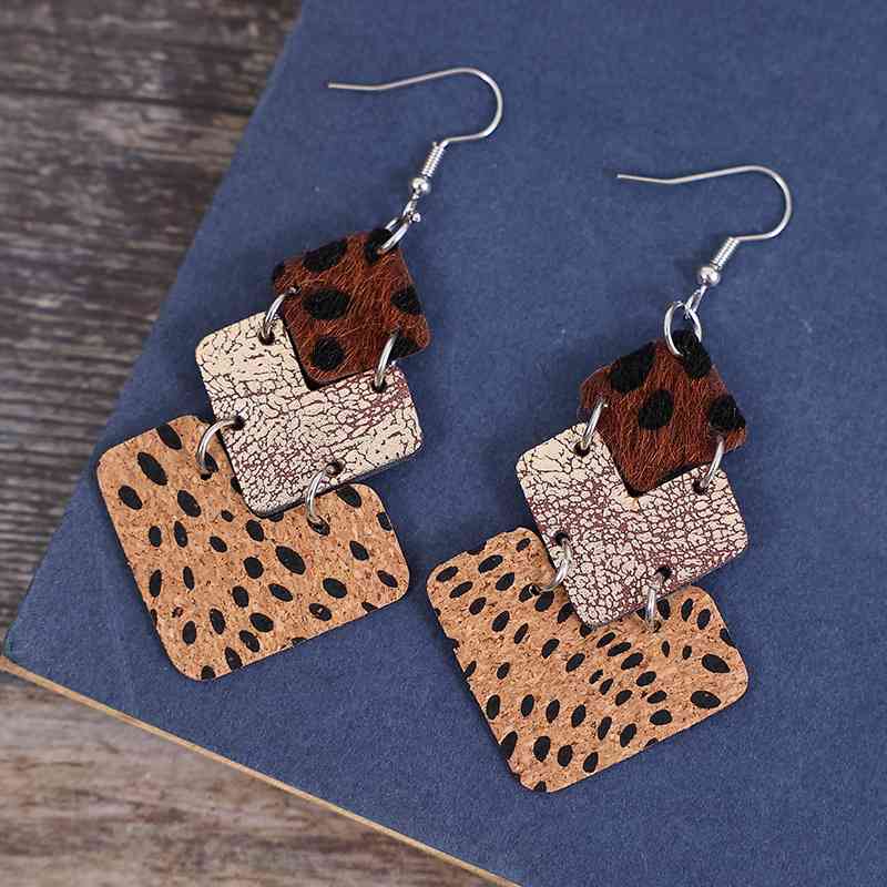 Alloy Drop Earrings
Material: Alloy
Care instructions: Avoid wearing during exercise, as sweat will react with the jewelry to produce silver chloride and copper sulfide, which causes tAccessoriesDalilly Designs BoutiqueAlloy Drop Earrings