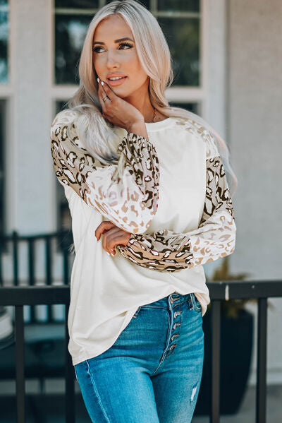 Leopard Round Neck Dropped Shoulder T-Shirt
Features: Basic style
Sheer: Opaque
Stretch: Slightly stretchy
Material composition: 95% polyester, 5% elastane
Care instructions: Machine wash cold. Tumble dry lowTopsDalilly Designs BoutiqueLeopard Round Neck Dropped Shoulder