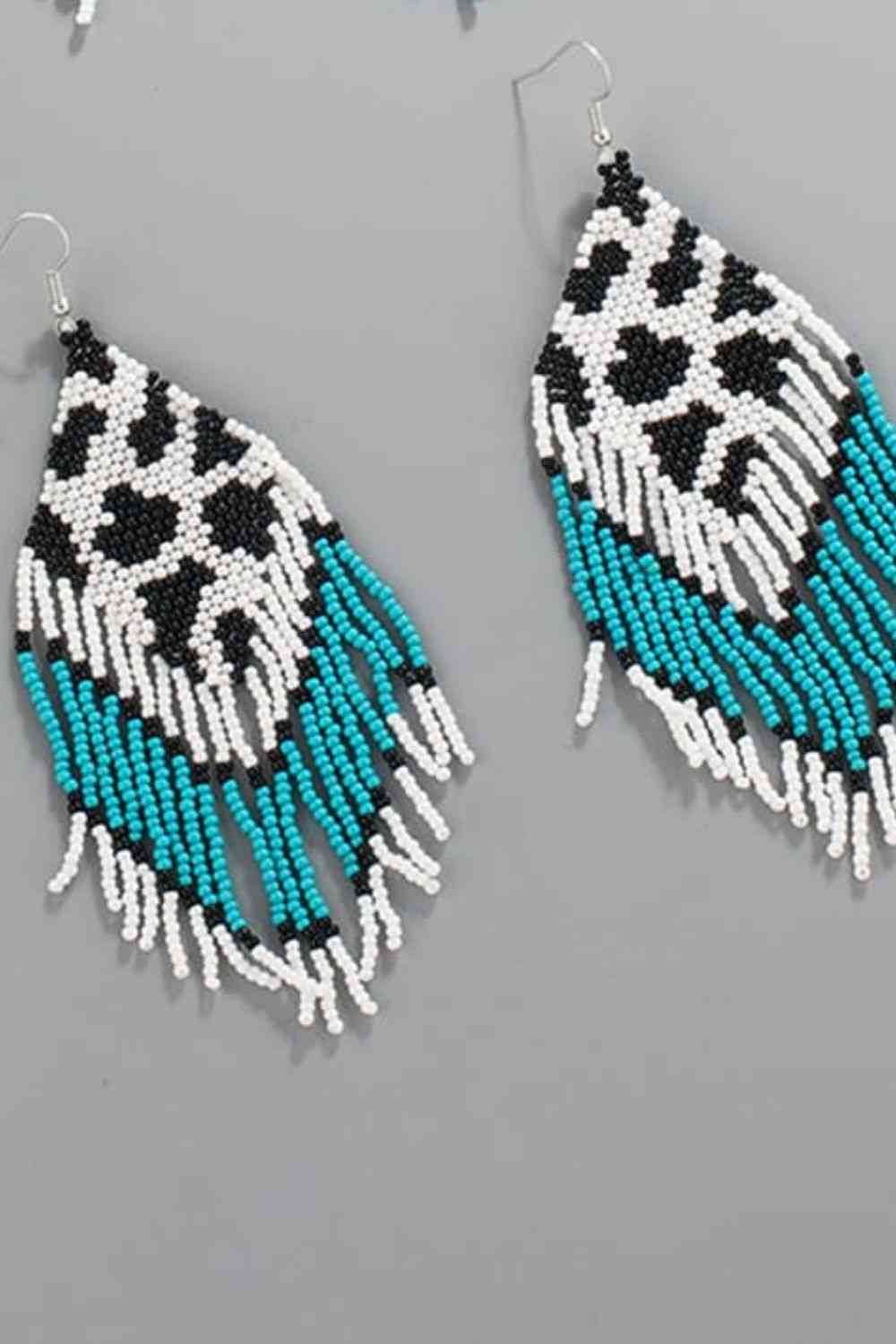 Beaded Dangle Earrings
Material: Bead
Care instructions:
1. Use a soft cloth to wipe. After each wear, you can use a soft cloth to wipe.2. Avoid contact with water, as prolonged exposure AccessoriesDalilly Designs BoutiqueBeaded Dangle Earrings