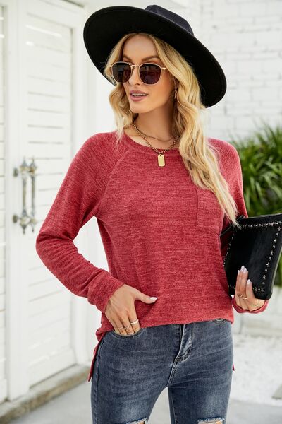 Heathered Slit Round Neck T-Shirt
Features: Basic style
Sheer: Opaque
Stretch: Slightly stretchy
Material composition: 65% rayon, 30% polyester, 5% spandex
Care instructions: Machine wash cold. TumbTopsDalilly Designs BoutiqueHeathered Slit Round Neck