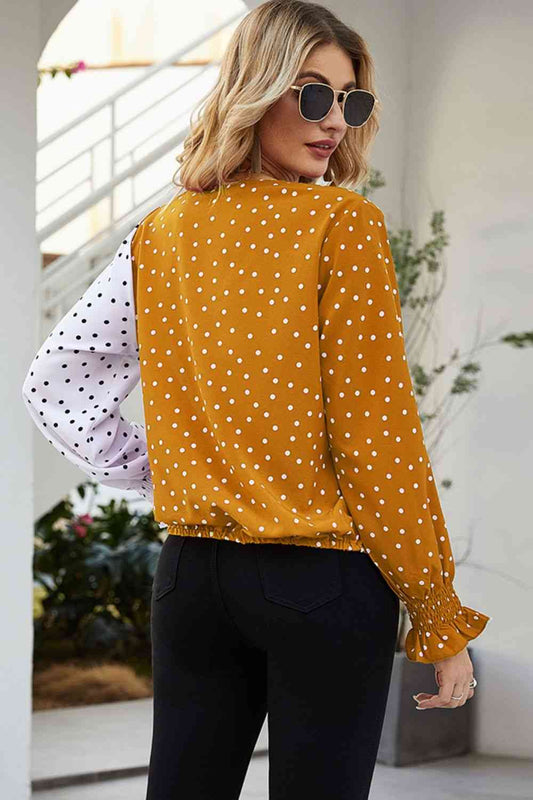 Polka Dot Surplice Neck Lantern Sleeve Blouse
Pattern type: Polka dot
Style: Casual
Features: Basic style
Neckline: Surplice
Length: Regular
Sleeve length: Long sleeves
Sleeve type: Lantern sleeves
Sheer: No
MaTopsDalilly Designs BoutiquePolka Dot Surplice Neck Lantern Sleeve Blouse