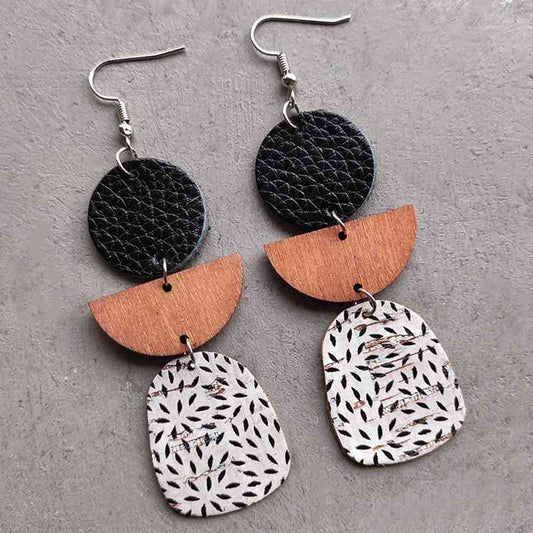 Leather & Wood Drop Earrings
Material: Leather, wood, cork
Care instructions: 1. Use a soft cloth to wipe. After each wear, you can use a soft cloth to wipe. 2. Avoid contact with water, as proActivewearDalilly Designs BoutiqueLeather & Wood Drop Earrings