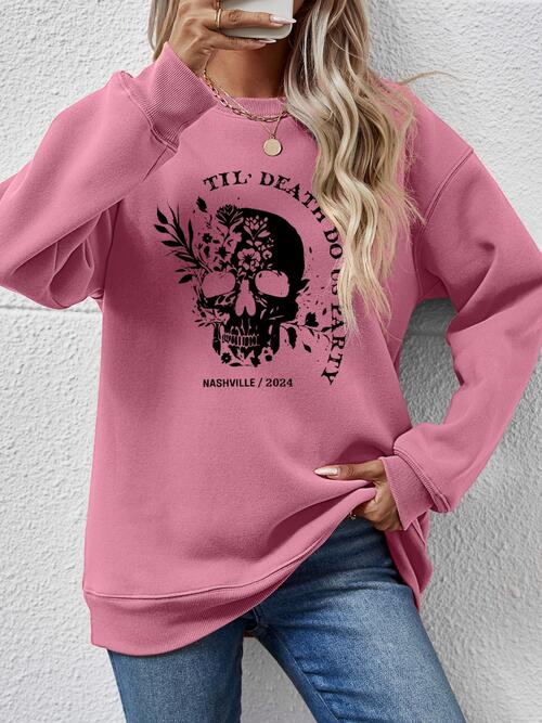 Graphic Round Neck Dropped Shoulder Sweatshirt
Features: Basic style
Sheer: Opaque
Stretch: No stretch
Material composition: 100% polyester
Care instructions: Machine wash cold. Tumble dry low.
Imported
Product TopsDalilly Designs BoutiqueGraphic Round Neck Dropped Shoulder Sweatshirt