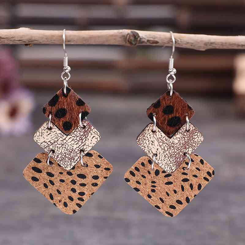 Alloy Drop Earrings
Material: Alloy
Care instructions: Avoid wearing during exercise, as sweat will react with the jewelry to produce silver chloride and copper sulfide, which causes tAccessoriesDalilly Designs BoutiqueAlloy Drop Earrings