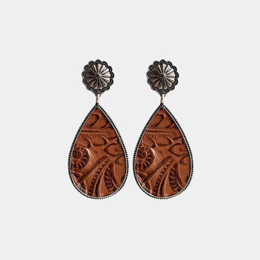 Alloy Teardrop Earrings
Style: Western
Material: Alloy
Care: Avoid wearing during exercise, as sweat will react with the jewelry to produce silver chloride and copper sulfide, which causesAccessoriesDalilly Designs BoutiqueAlloy Teardrop Earrings