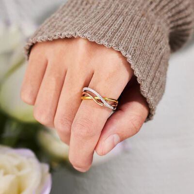 Crisscross Gold-Plated 925 Sterling Silver Ring
Tip: This product does not include cards
Pieces: 1-piece
Material: 18K gold-plated, 925 sterling silver, Rose gold-plated
Care instructions: Avoid wearing during exAccessoriesDalilly Designs BoutiqueCrisscross Gold-Plated 925 Sterling Silver Ring