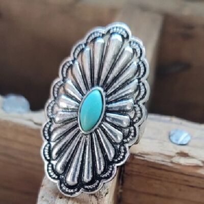 Flower Shape Artificial Turquoise Ring
Pieces: 1-piece
Material: Artificial turquoise, Alloy, Silver-plated
Care instructions: Avoid wearing during exercise, as sweat will react with the jewelry to produAccessoriesDalilly Designs BoutiqueFlower Shape Artificial Turquoise Ring