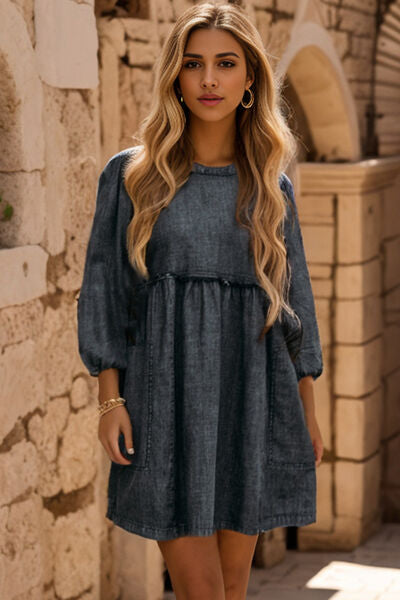 Round Neck Balloon Sleeve Mini Denim Dress
Features: Basic style
Stretch: No stretch
Material composition: 75% cotton, 24% polyester, 1% elastane
Care instructions: Machine wash cold. Tumble dry low.
ImporteDalilly Designs BoutiqueRound Neck Balloon Sleeve Mini Denim Dress